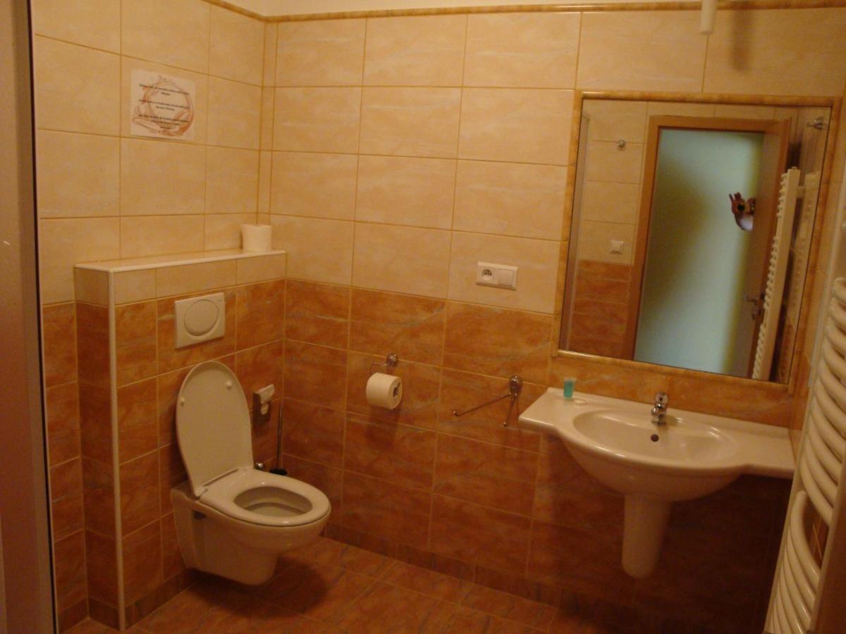 Hotel Lazne Evzenie Klášterec nad Ohří Zimmer foto